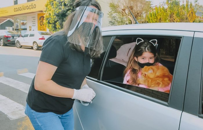 Drive Thru da Educação Infantil do CEM